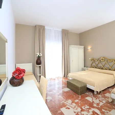 فندق مبيت وإفطار Quilungomare 4*